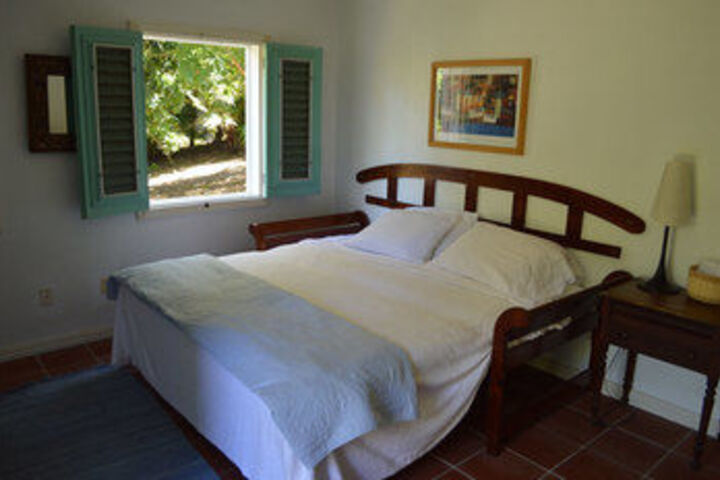 Room 6 of 19