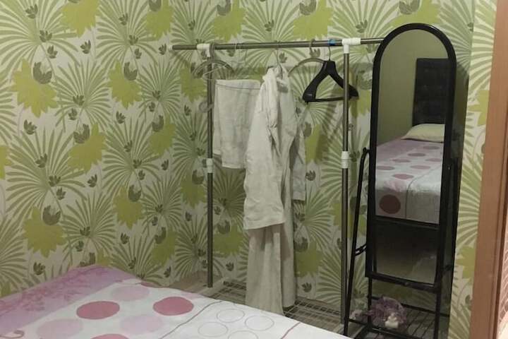 Room 10 of 26