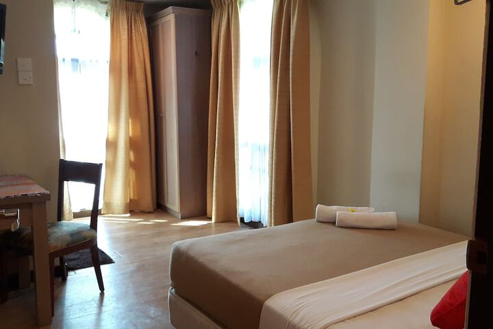 Room 9 of 73