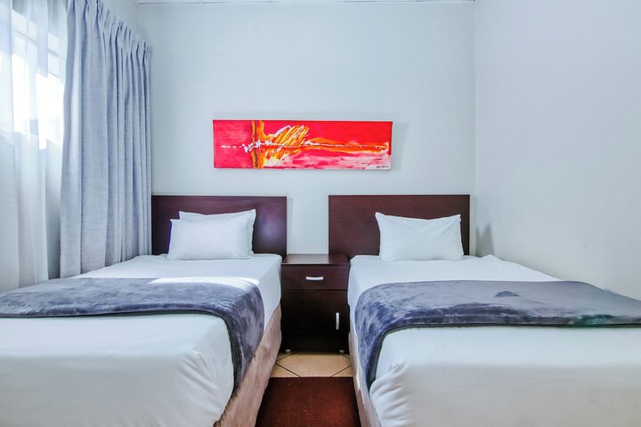 Room 9 of 36