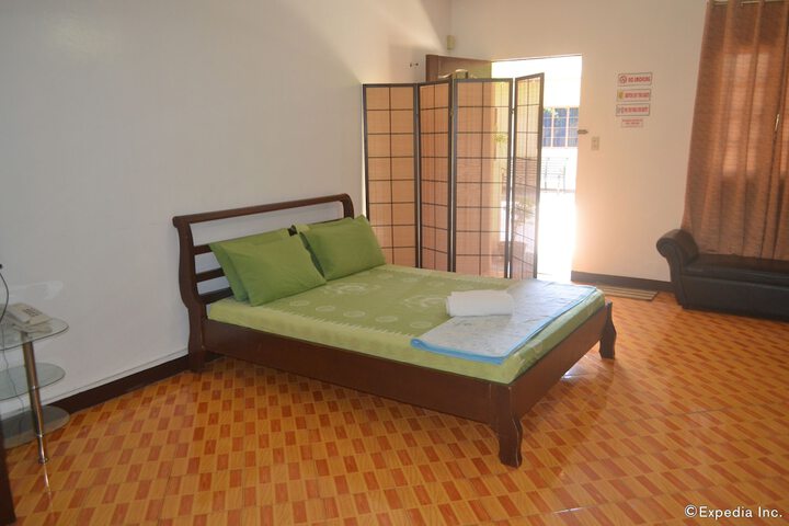 Room 30 of 72