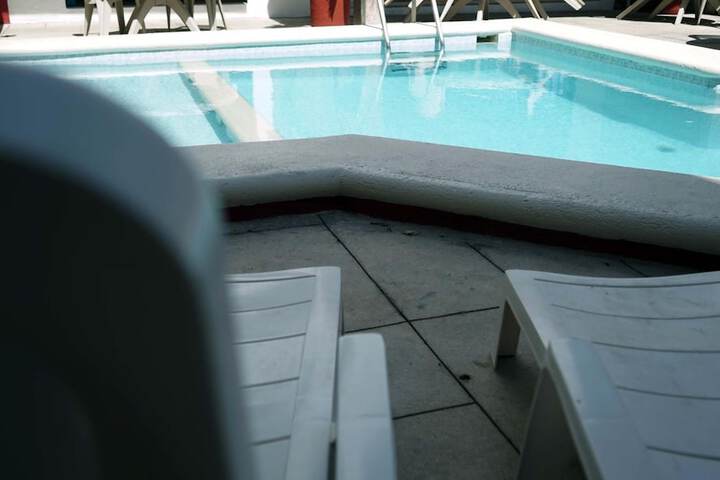 Hotel Pool