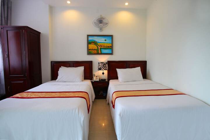 Room 7 of 35