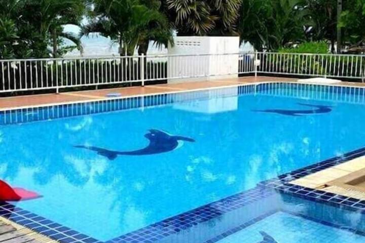 Pool 35 of 75