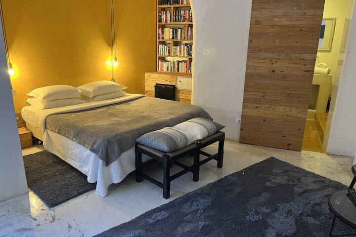 Room 3 of 72