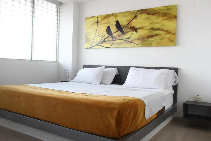 Room 4 of 6
