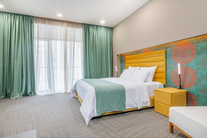 Room 5 of 40
