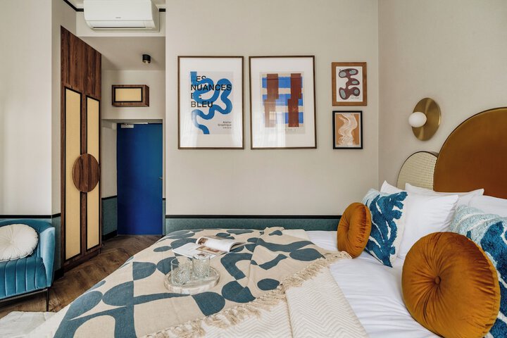 Room 18 of 224