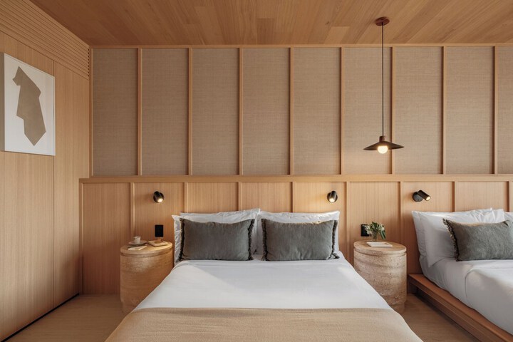 Room 14 of 62
