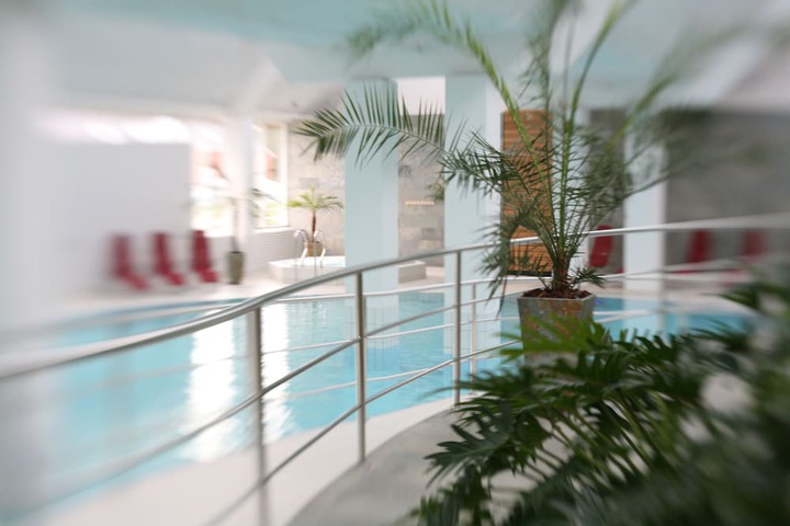 Pool 18 of 62