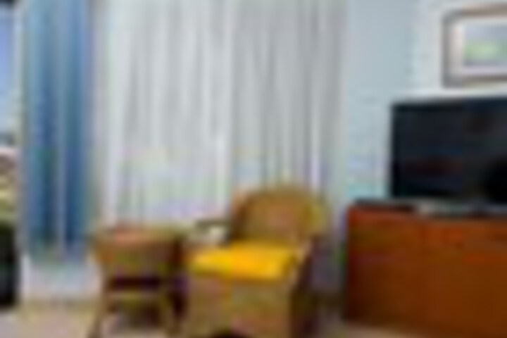 Room 8 of 24