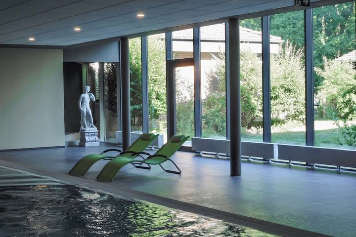 Pool 42 of 63