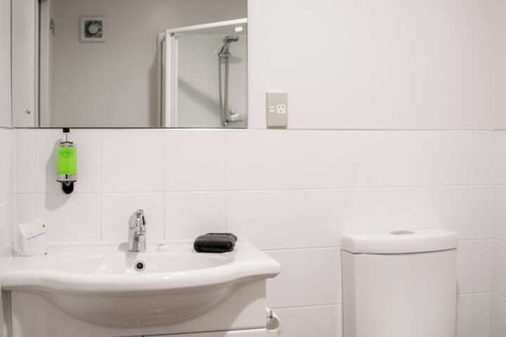 Room 35 of 46