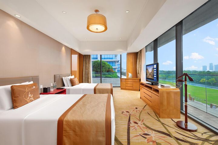 Room 3 of 39