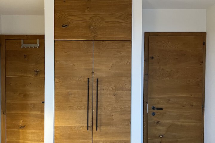Room 3 of 16