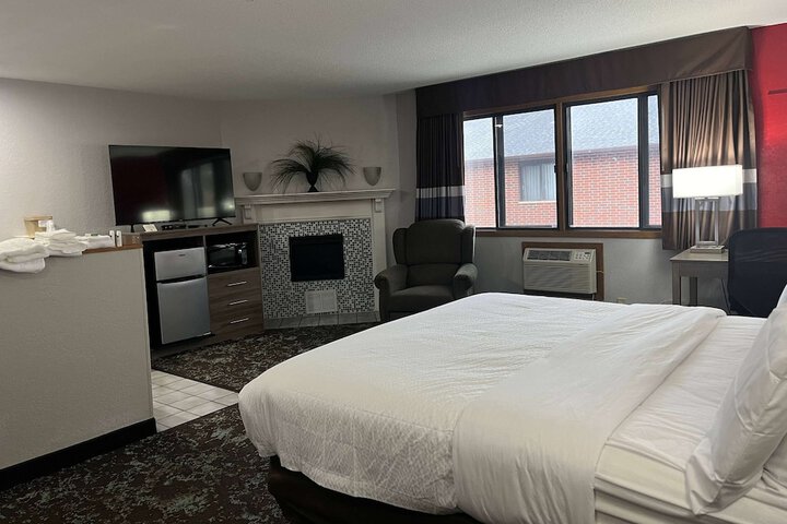 1 King Bed Premier Room (7 of 25)