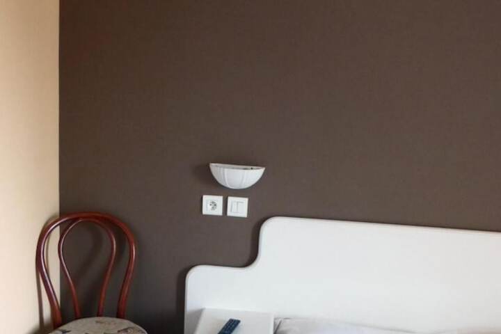 Room 14 of 44