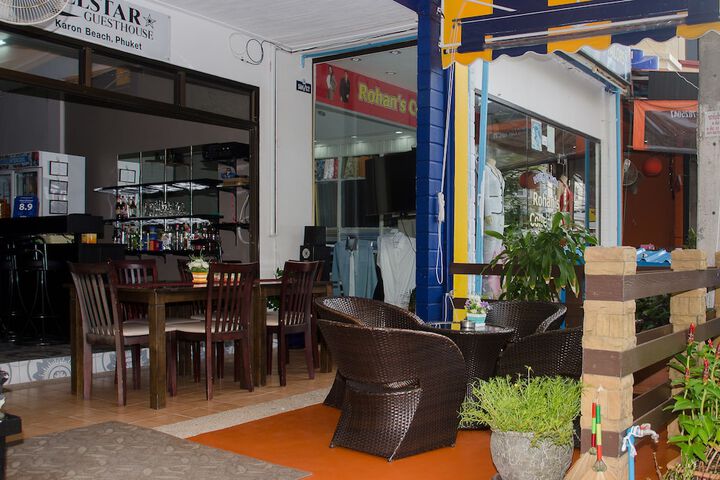 Guest Lobby