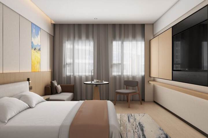 Room 3 of 18