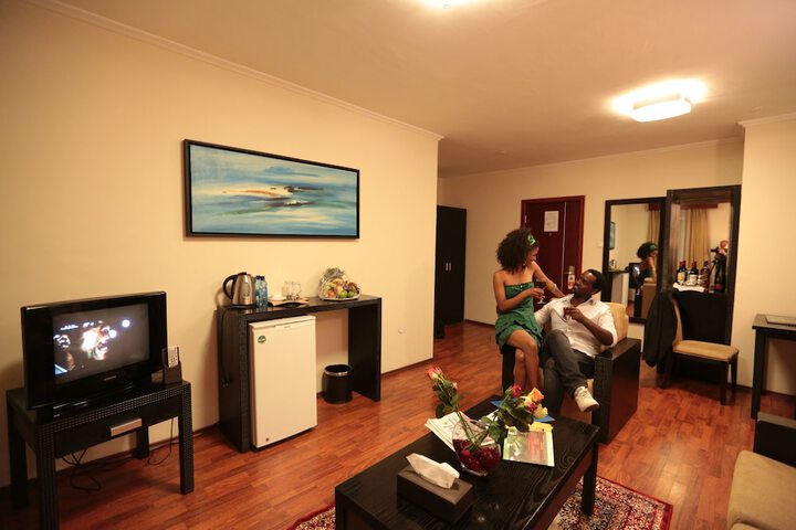 Room 12 of 42