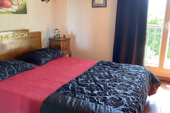 Room 30 of 98