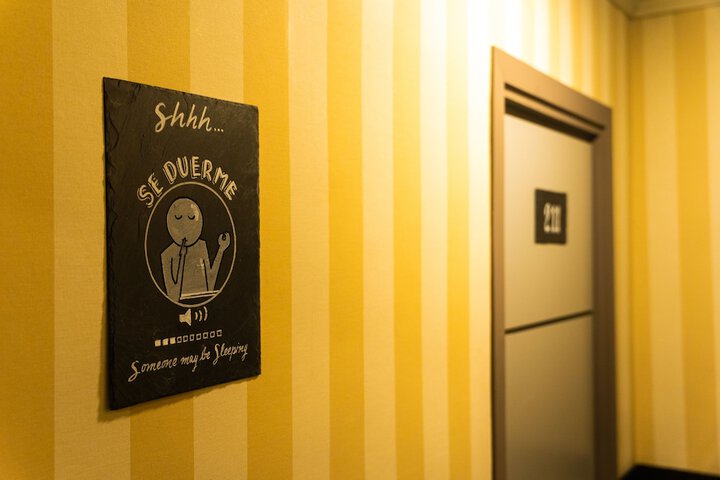 Ballroom/Hall 30 of 40