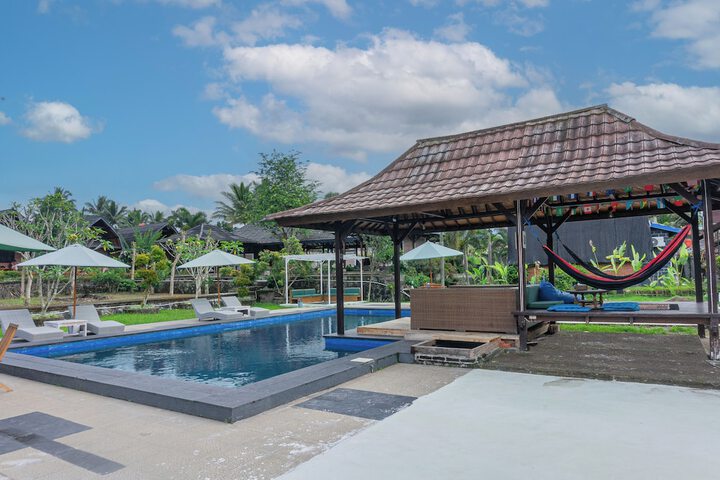 Pool 50 of 90
