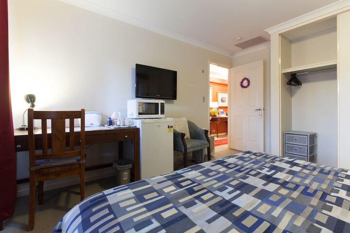 Room 12 of 29