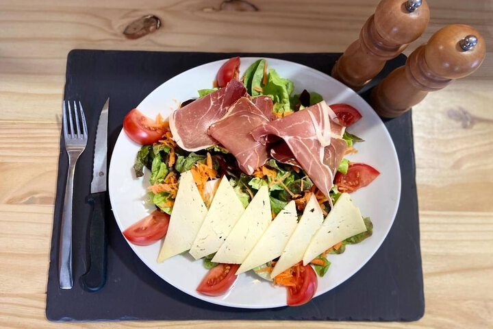 Dining 43 of 55