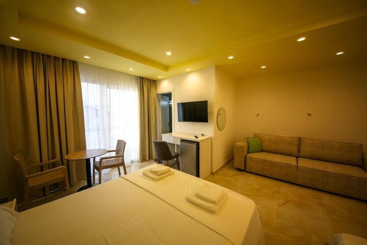 Room 19 of 70
