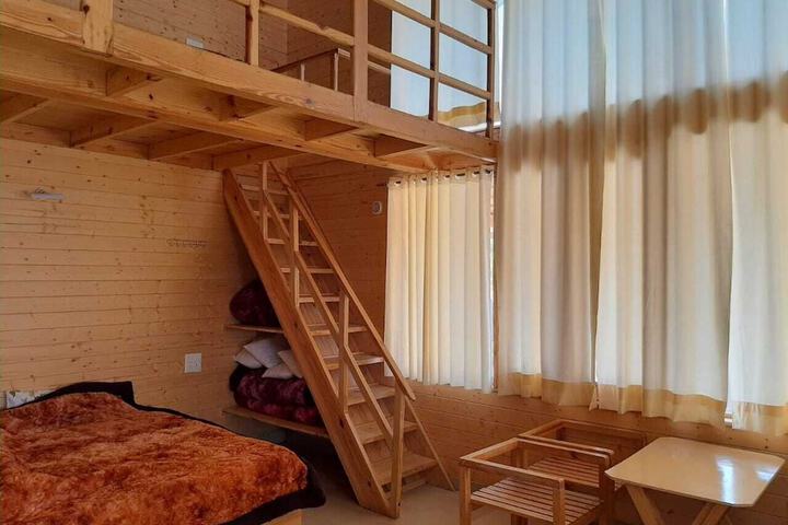 Room 11 of 68