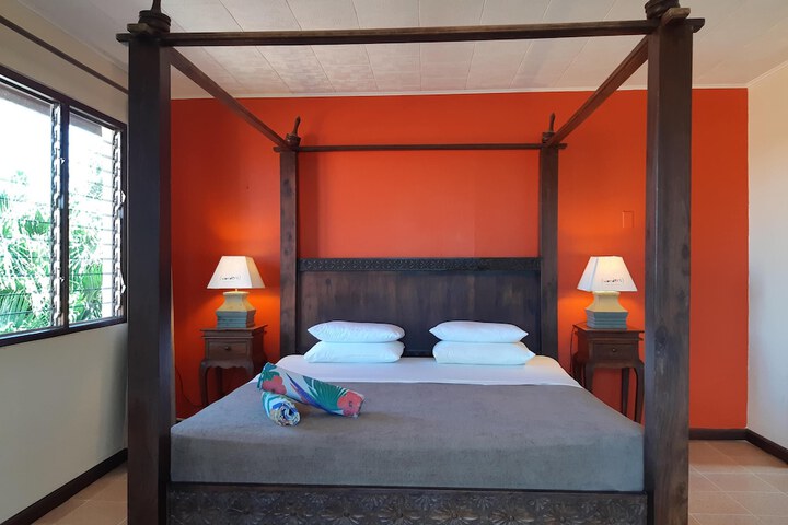 Room 20 of 114