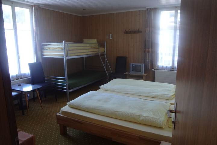 Room 37 of 120