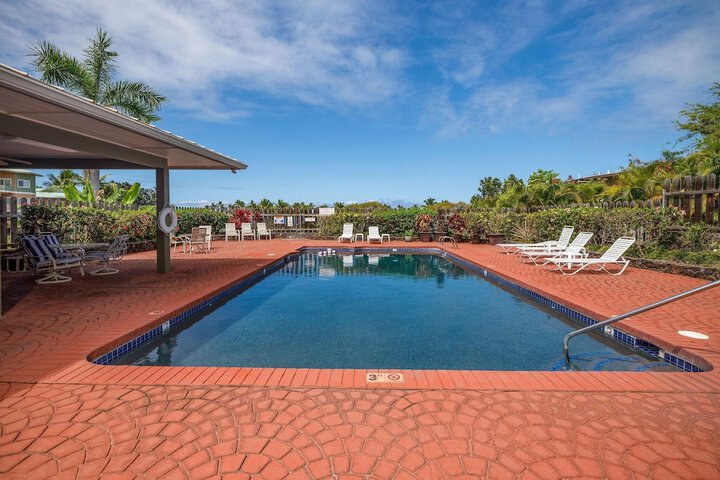 Pool 12 of 26