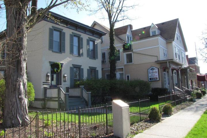 Photo of The LaSalle Downtown Inn Fort Wayne