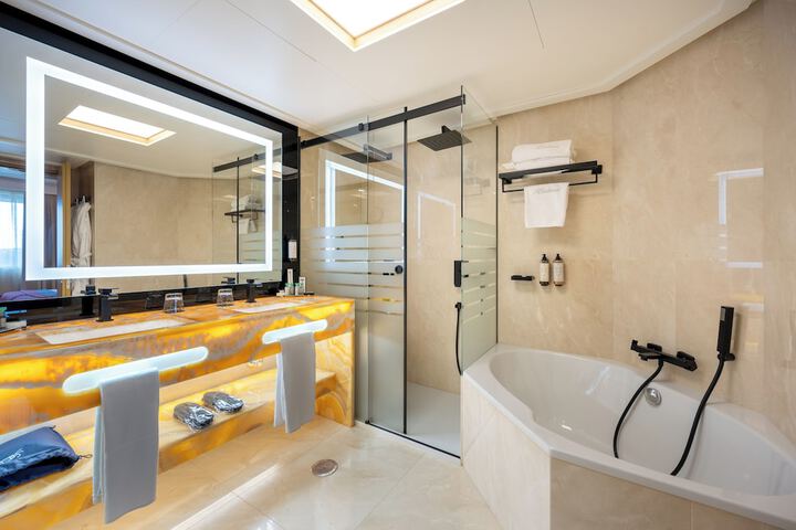 Bath Photo