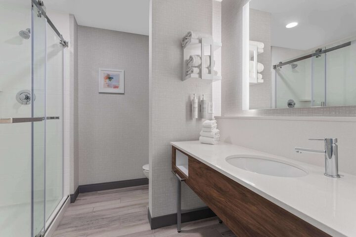 Bathroom shower