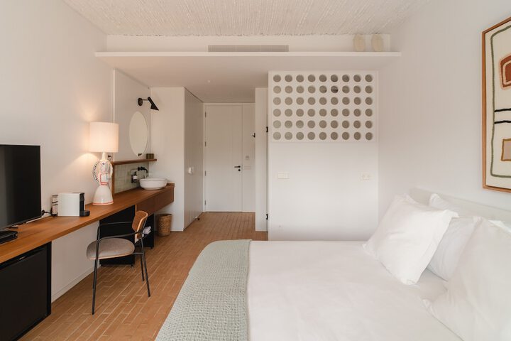 Room 20 of 80
