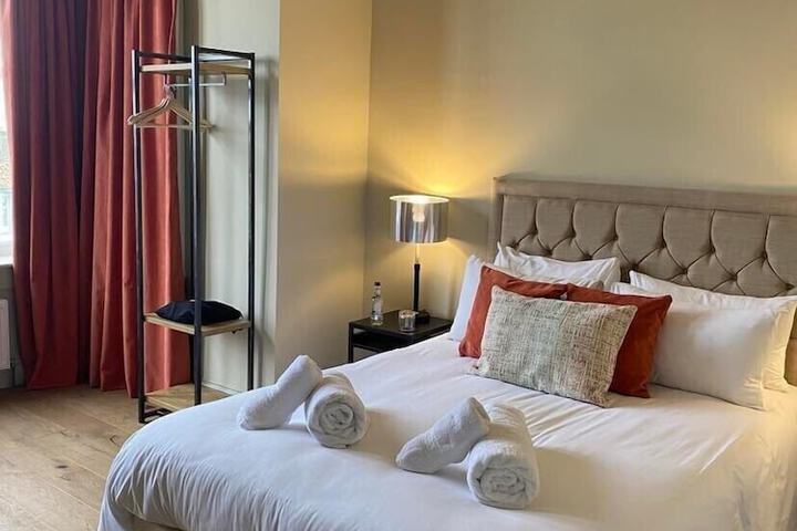 Room 6 of 45