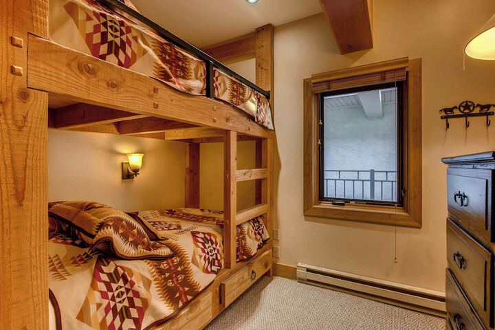 Room 42 of 229