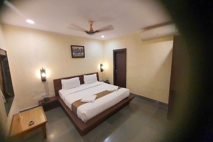 Room 10 of 78
