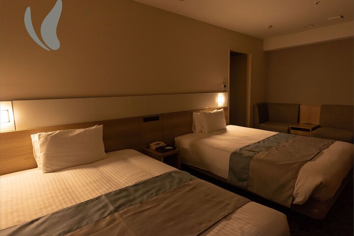 Room 10 of 62
