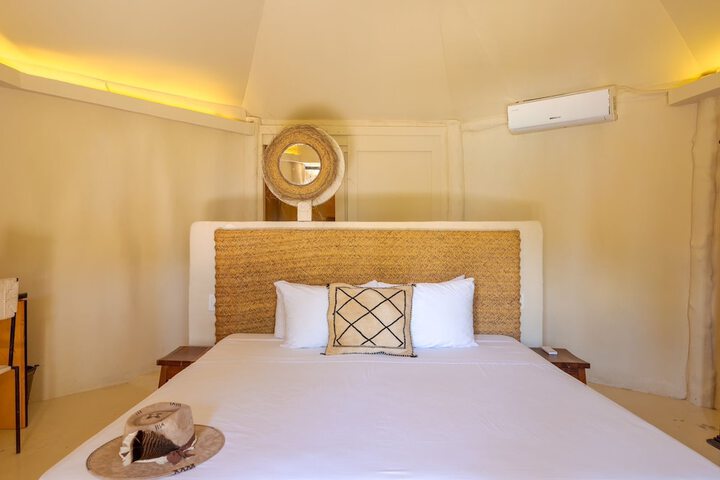Room 12 of 36