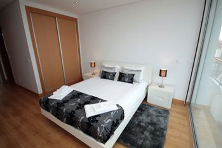Room 8 of 20