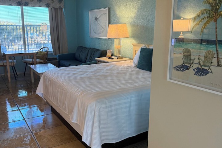 Room 10 of 78