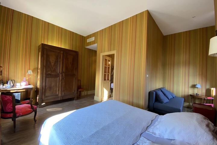 Room 15 of 139