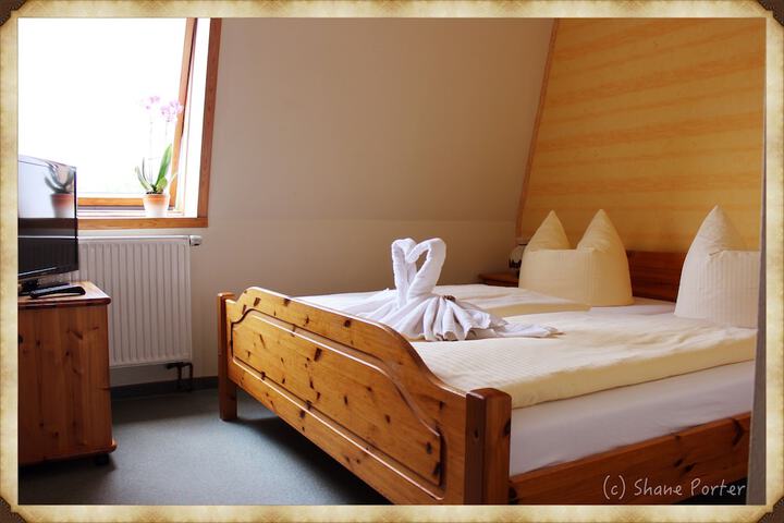 Room 13 of 17