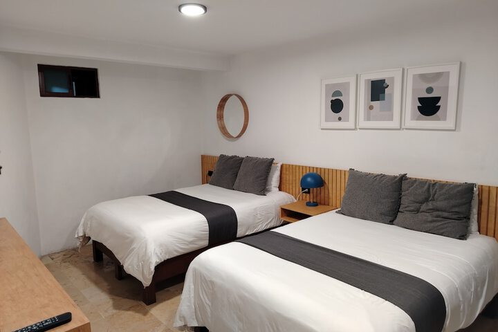 Room 14 of 22