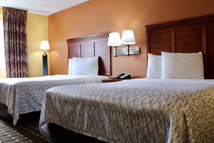 Single King Bed (3 of 5)