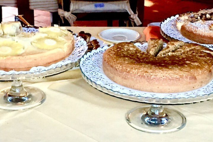Breakfast/Coffee Service 88 of 171